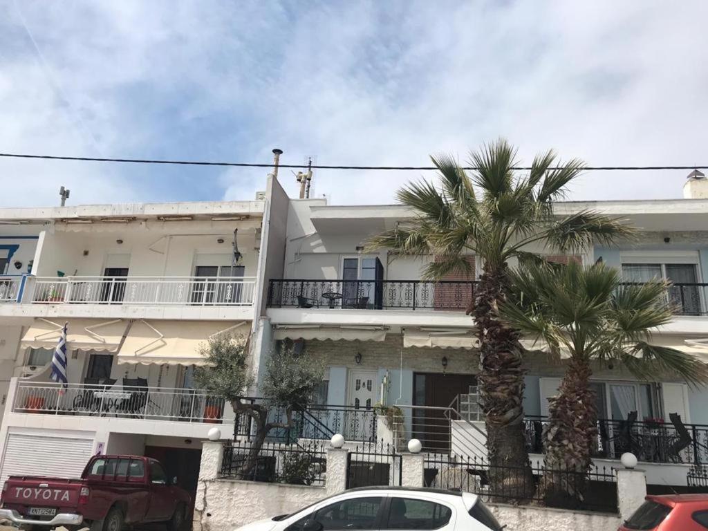 E & F Sea View Flat Apartamento Néa Péramos Exterior foto